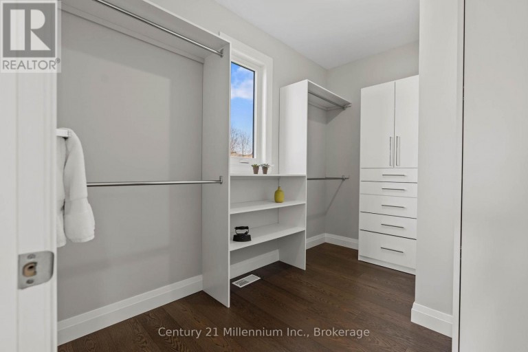 401 ALGOMA CRESCENT, Georgian Bluffs, Ontario, N0H1S0