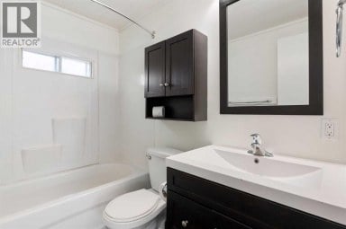 465, 3223 83 Street NW Calgary Alberta photo 33