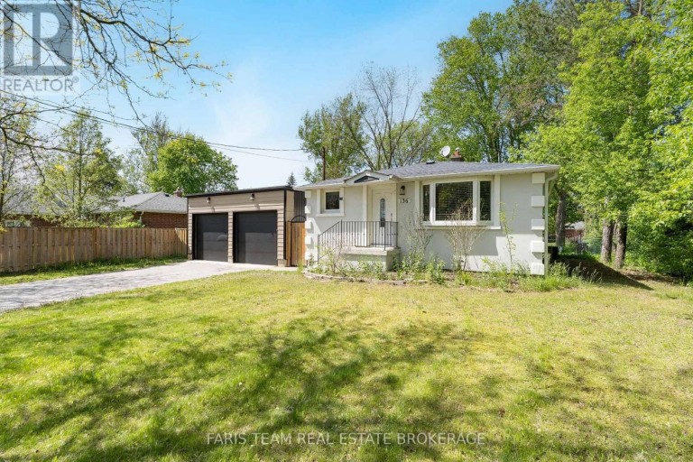 136 ORIOLE DRIVE, East Gwillimbury (Holland Landing), Ontario, L9N1G9