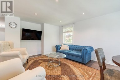 136 ORIOLE DRIVE East Gwillimbury (Holland Landing) Ontario photo 12