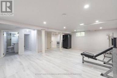 136 ORIOLE DRIVE East Gwillimbury (Holland Landing) Ontario photo 22