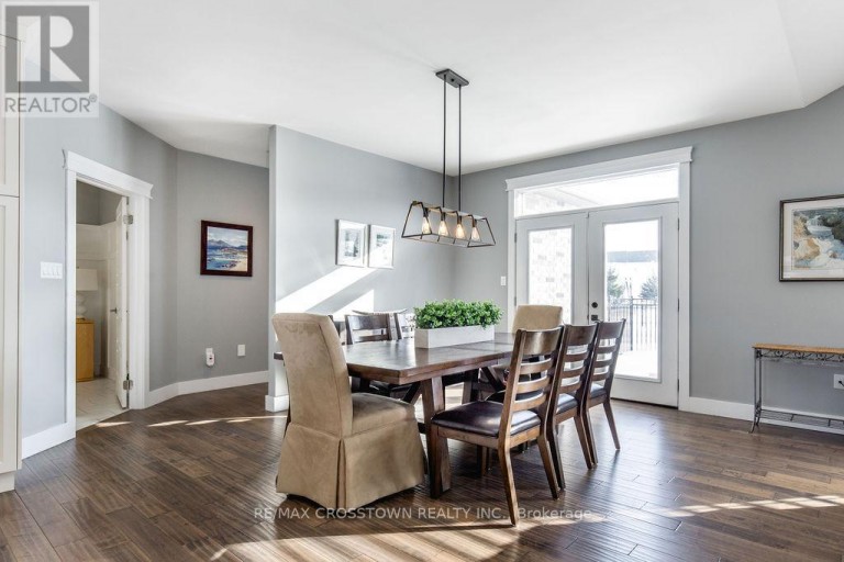 25 MENNILL DRIVE, Springwater (Snow Valley), Ontario, L0L1Y3