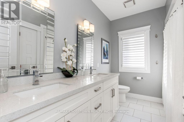 25 MENNILL DRIVE, Springwater (Snow Valley), Ontario, L0L1Y3