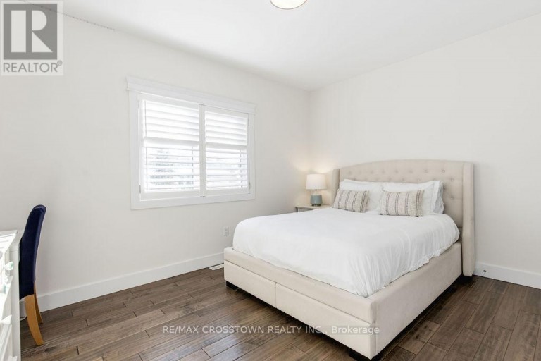 25 MENNILL DRIVE, Springwater (Snow Valley), Ontario, L0L1Y3