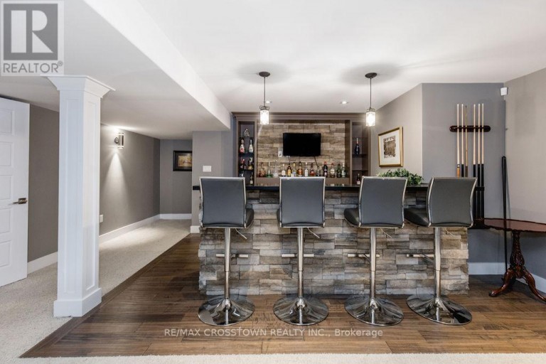 25 MENNILL DRIVE, Springwater (Snow Valley), Ontario, L0L1Y3