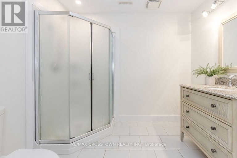 25 MENNILL DRIVE, Springwater (Snow Valley), Ontario, L0L1Y3