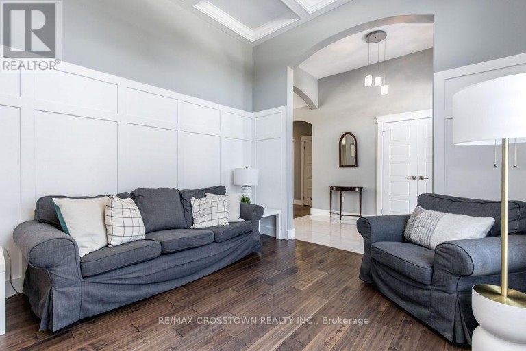 25 MENNILL DRIVE, Springwater (Snow Valley), Ontario, L0L1Y3
