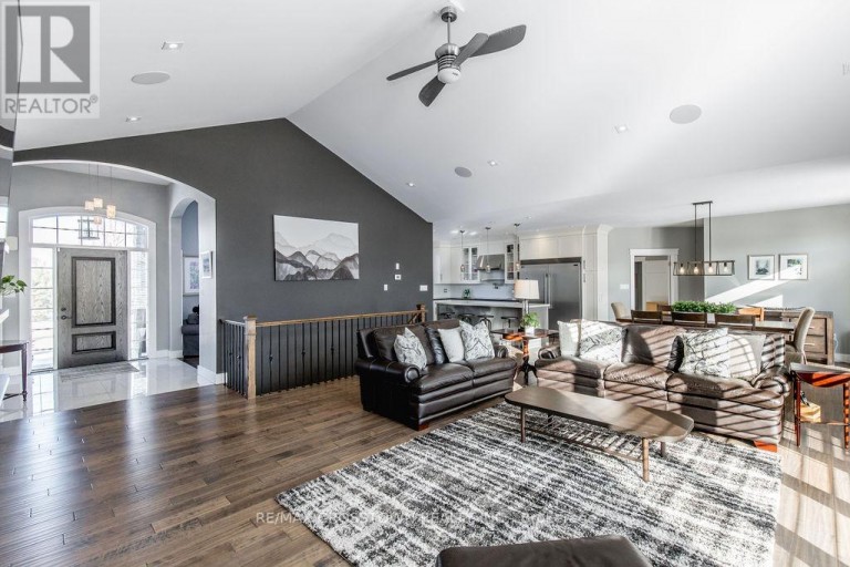 25 MENNILL DRIVE, Springwater (Snow Valley), Ontario, L0L1Y3