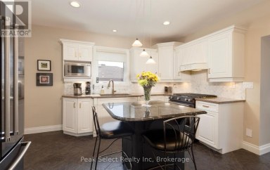 318 ELIZABETH STREET St. Marys Ontario photo 10