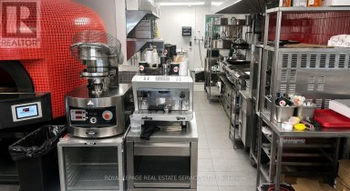 1554 AVENUE ROAD Toronto (Bedford Park-Nortown) Ontario photo 2