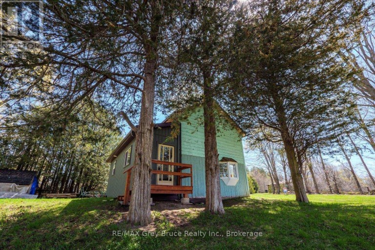130 CROOKED HILL ROAD, South Bruce Peninsula, Ontario, N0H1A0