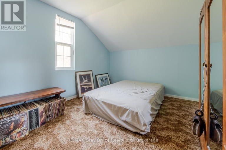 130 CROOKED HILL ROAD, South Bruce Peninsula, Ontario, N0H1A0