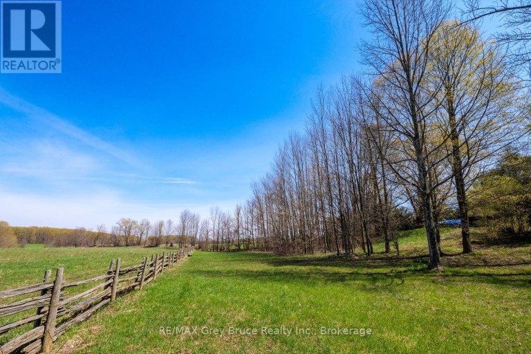 130 CROOKED HILL ROAD, South Bruce Peninsula, Ontario, N0H1A0