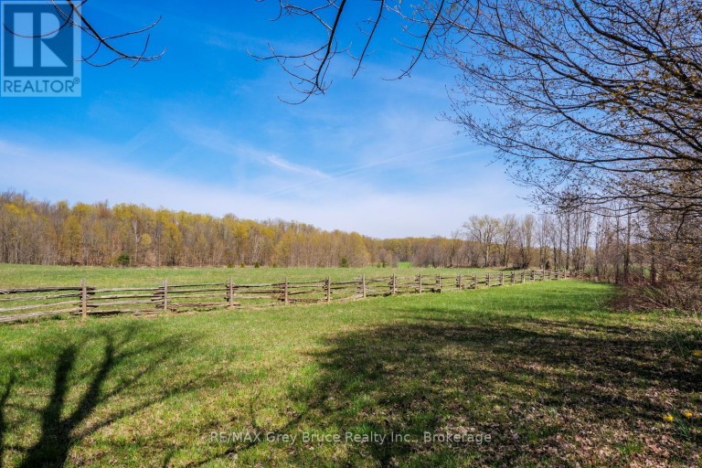 130 CROOKED HILL ROAD, South Bruce Peninsula, Ontario, N0H1A0