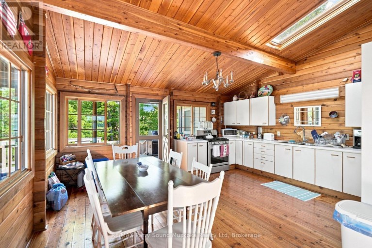 87 TONCHES ISLAND, The Archipelago (Archipelago North), Ontario, P0G1K0