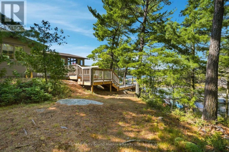 87 TONCHES ISLAND, The Archipelago (Archipelago North), Ontario, P0G1K0