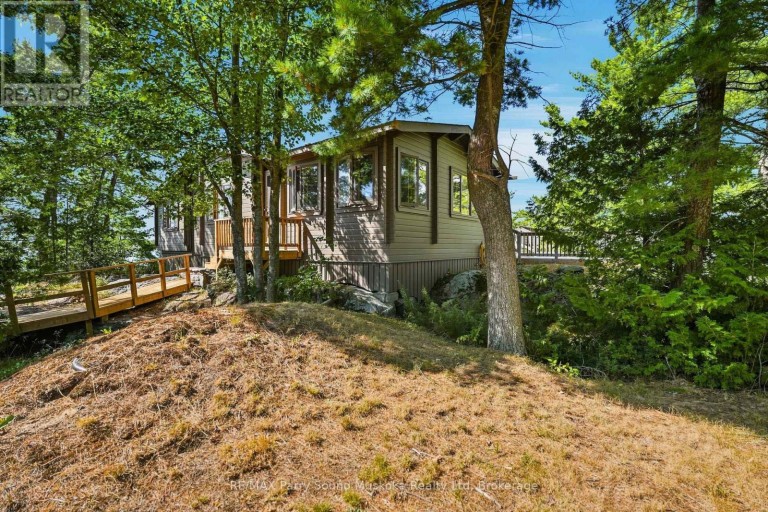 87 TONCHES ISLAND, The Archipelago (Archipelago North), Ontario, P0G1K0