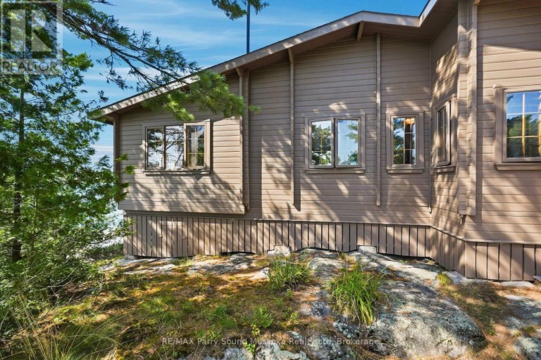 87 TONCHES ISLAND, The Archipelago (Archipelago North), Ontario, P0G1K0