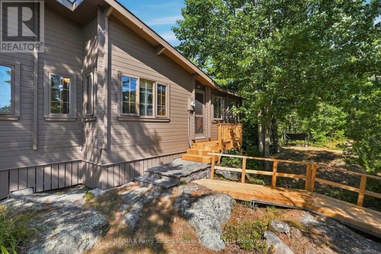 87 TONCHES ISLAND, The Archipelago (Archipelago North), Ontario, P0G1K0