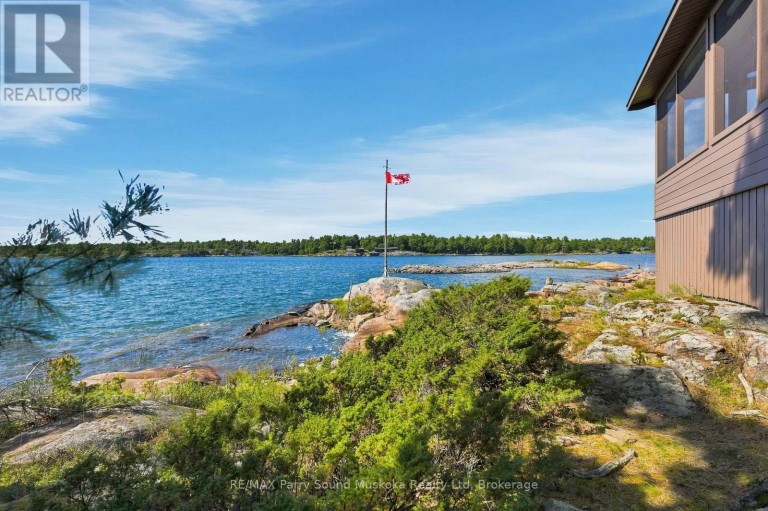 87 TONCHES ISLAND, The Archipelago (Archipelago North), Ontario, P0G1K0