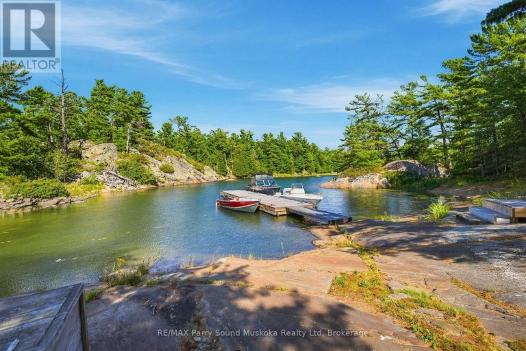 87 TONCHES ISLAND, The Archipelago (Archipelago North), Ontario, P0G1K0