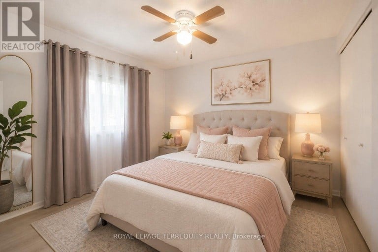 1214 TROWBRIDGE DRIVE, Oshawa (Centennial), Ontario, L1G7H2