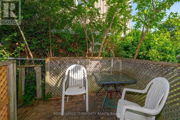 1214 TROWBRIDGE DRIVE, Oshawa (Centennial), Ontario, L1G7H2