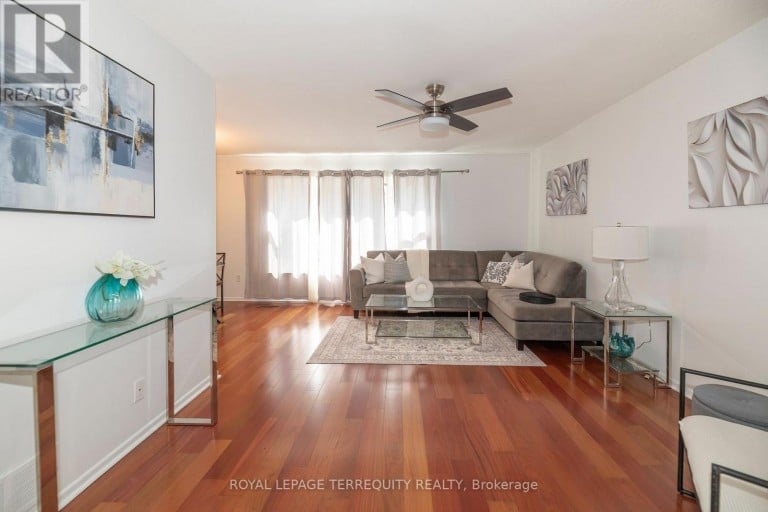 1214 TROWBRIDGE DRIVE, Oshawa (Centennial), Ontario, L1G7H2
