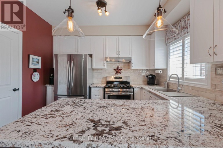 1359 DALLMAN STREET, Innisfil (Lefroy), Ontario, L0L1W0