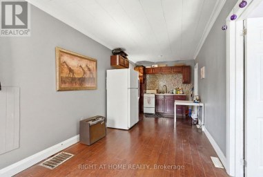 123 CROSTHWAITE AVENUE N Hamilton (Homeside) Ontario photo 7