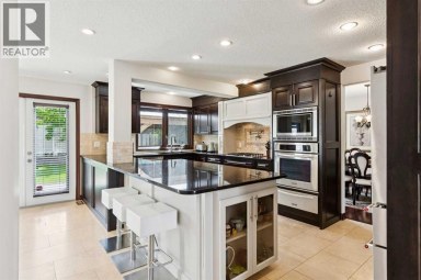 223 Pump Hill Crescent Calgary Alberta photo 9