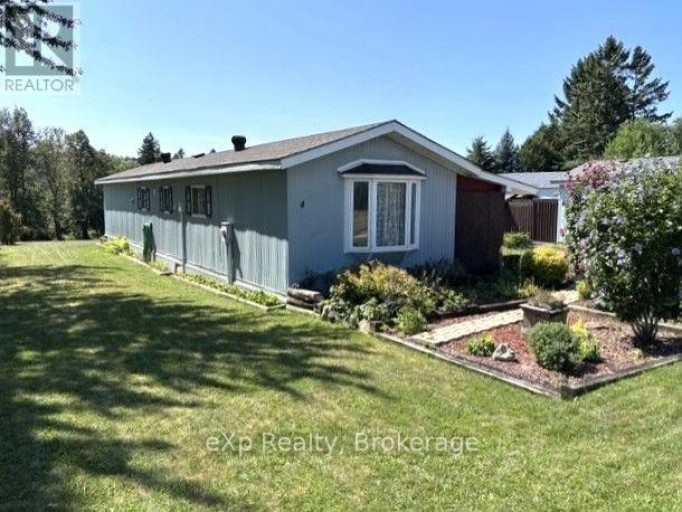 4 - 230 4 CONCESSION, South Bruce, Ontario, N0G1J0