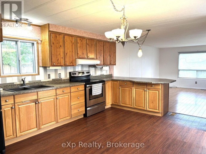 4 - 230 4 CONCESSION, South Bruce, Ontario, N0G1J0