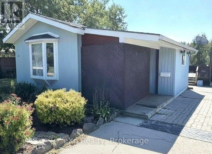 4 - 230 4 CONCESSION, South Bruce, Ontario, N0G1J0