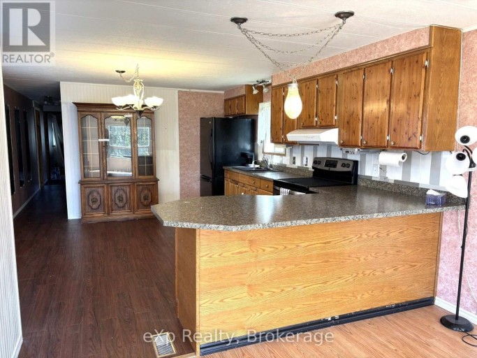 4 - 230 4 CONCESSION, South Bruce, Ontario, N0G1J0