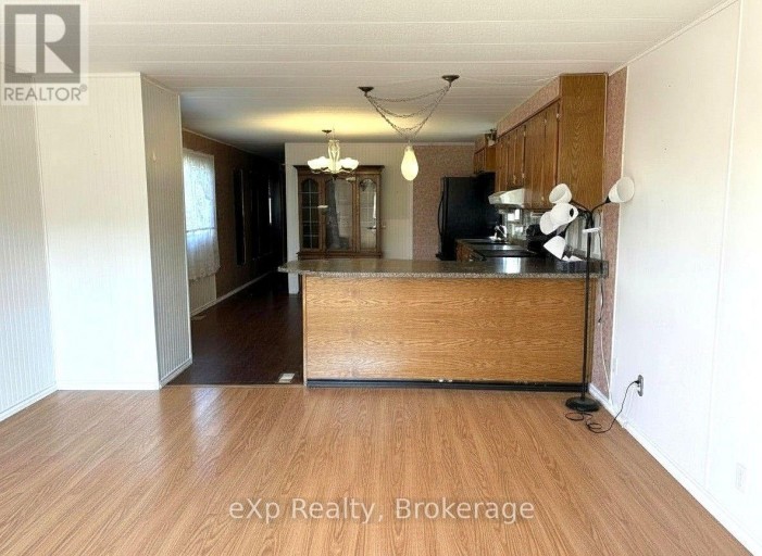 4 - 230 4 CONCESSION, South Bruce, Ontario, N0G1J0