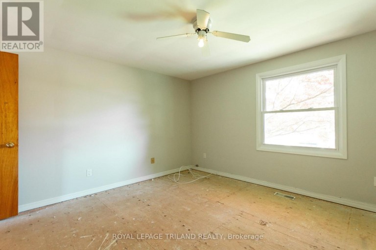 8 CROATIA COURT, St. Thomas, Ontario, N5R5P6