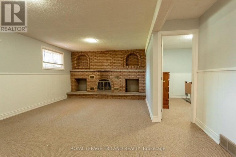 8 CROATIA COURT, St. Thomas, Ontario, N5R5P6