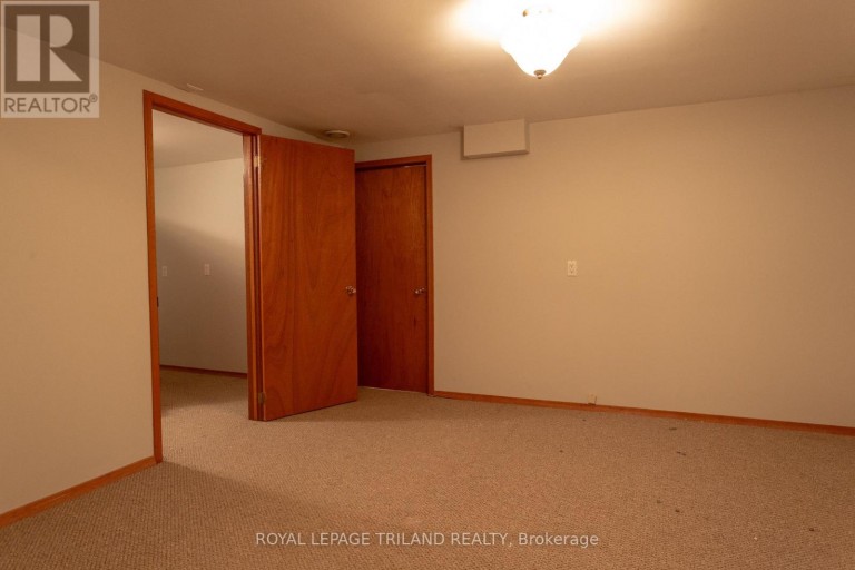 8 CROATIA COURT, St. Thomas, Ontario, N5R5P6