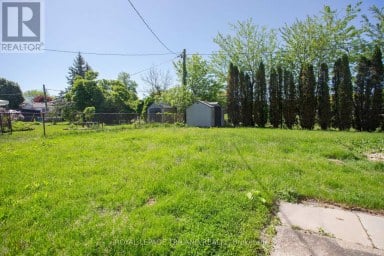 8 CROATIA COURT St. Thomas Ontario photo 45