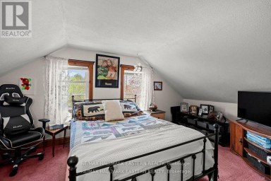 2215 DAVID FIFE LINE Otonabee-South Monaghan Ontario photo 32