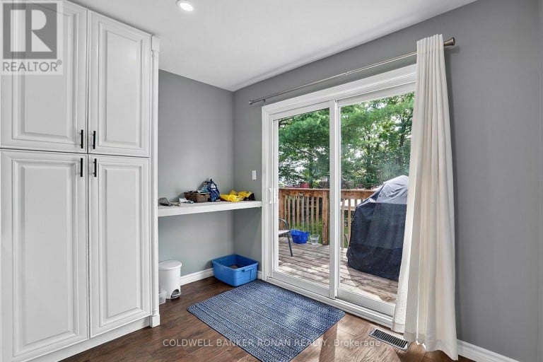 8 MCCARTHY CRESCENT, Essa (Angus), Ontario, L0M1B3