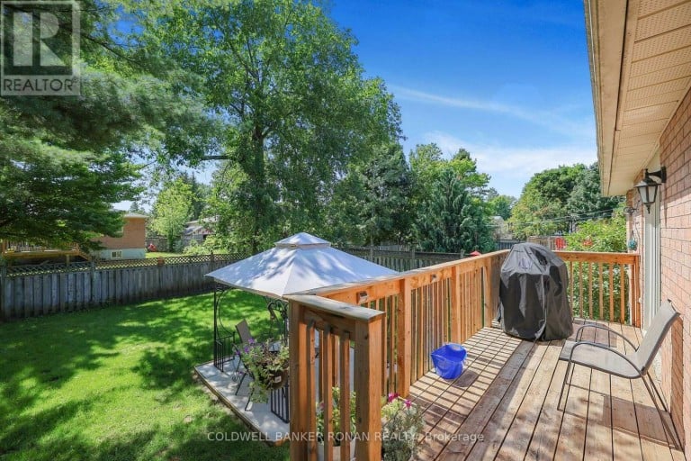 8 MCCARTHY CRESCENT, Essa (Angus), Ontario, L0M1B3
