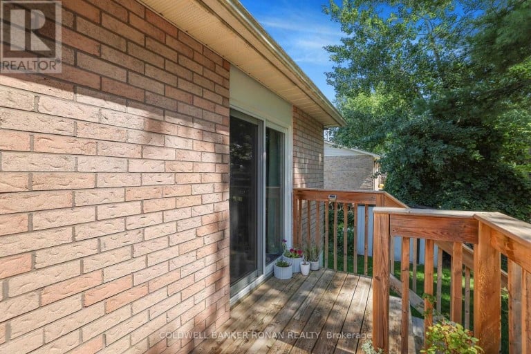8 MCCARTHY CRESCENT, Essa (Angus), Ontario, L0M1B3