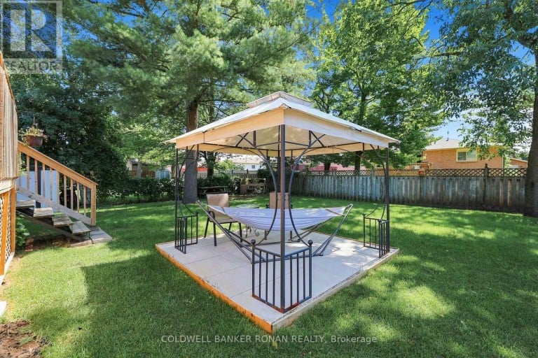 8 MCCARTHY CRESCENT, Essa (Angus), Ontario, L0M1B3
