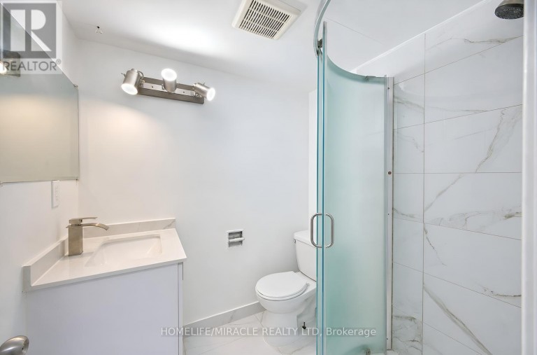 177 WESTMORE DRIVE S, Toronto (West Humber-Clairville), Ontario, M9V4N2