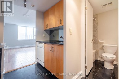 901 - 2737 KEELE STREET Toronto (Downsview-Roding-CFB) Ontario photo 10