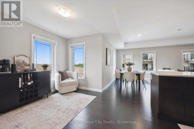58 - 107 WESTRA DRIVE Guelph (Willow West/Sugarbush/West Acres) Ontario photo 11