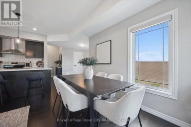 58 - 107 WESTRA DRIVE Guelph (Willow West/Sugarbush/West Acres) Ontario photo 15
