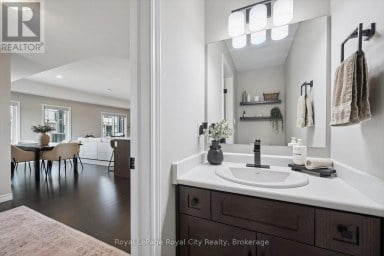 58 - 107 WESTRA DRIVE Guelph (Willow West/Sugarbush/West Acres) Ontario photo 19